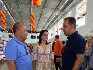 Francisco Sales destaca geração de emprego por empresários alagoanos em inauguração de supermercado