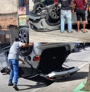 Motorista passa mal, perde controle e capota no Centro de Porto Real do Colégio