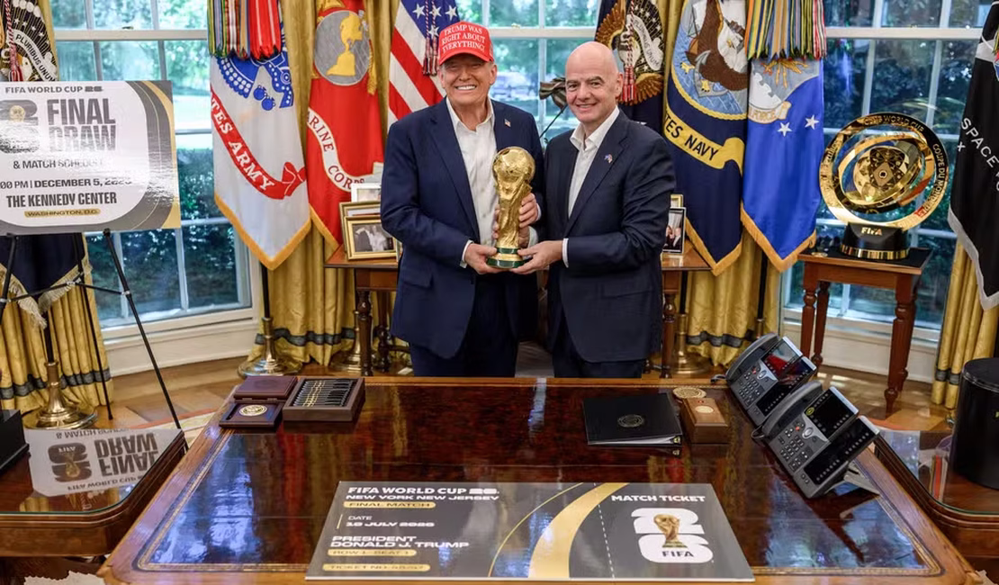 Infantino nega interferência após Fifa anular expulsão de Balogun