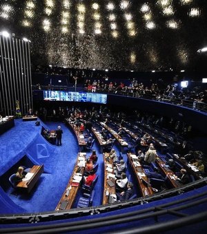 Senado faz hoje primeira sessão de debate sobre a PEC do fim da escala 6x1