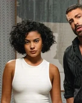 Bella Campos expõe situação bombástica nos bastidores de 'Vale Tudo' após polêmicas com Cauã Reymond