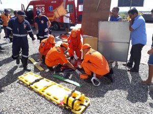 Acidente com motocicleta deixa três feridos na BR-423