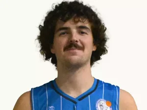 Jogador de basquete morre aos 22 anos após ser atropelado por trem na Espanha