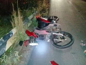 Motorista dirige na contramão e colide com motoqueiro na AL-101 Norte