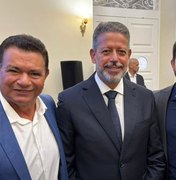 Arthur Lira impulsiona transformação em Porto Real do Colégio com pavimentação rural