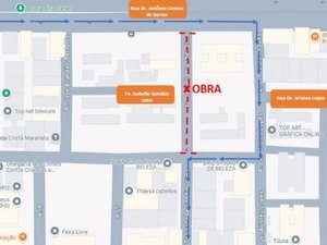 Obra emergencial interdita travessa na Jatiúca para conserto em rede de esgoto