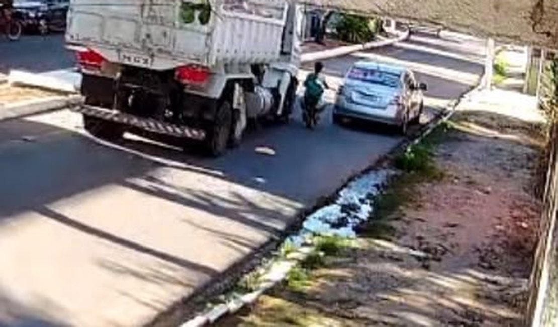 Imagens de câmeras de segurança mostram acidente que matou adolescente no Trapiche