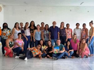 Sala de Criatividade para professores abre programação da Flipenedo