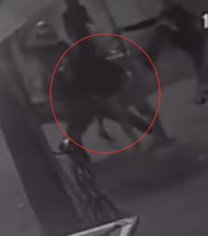Torcedores do CRB são agredidos durante confusão em bar no Jacintinho