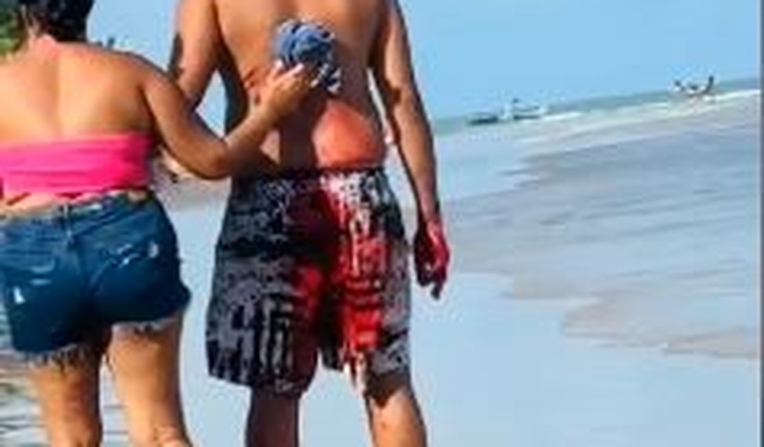 [Vídeo] Motorista molha banhista na faixa de areia do Pontal do Peba e sofre tentativa de homicídio