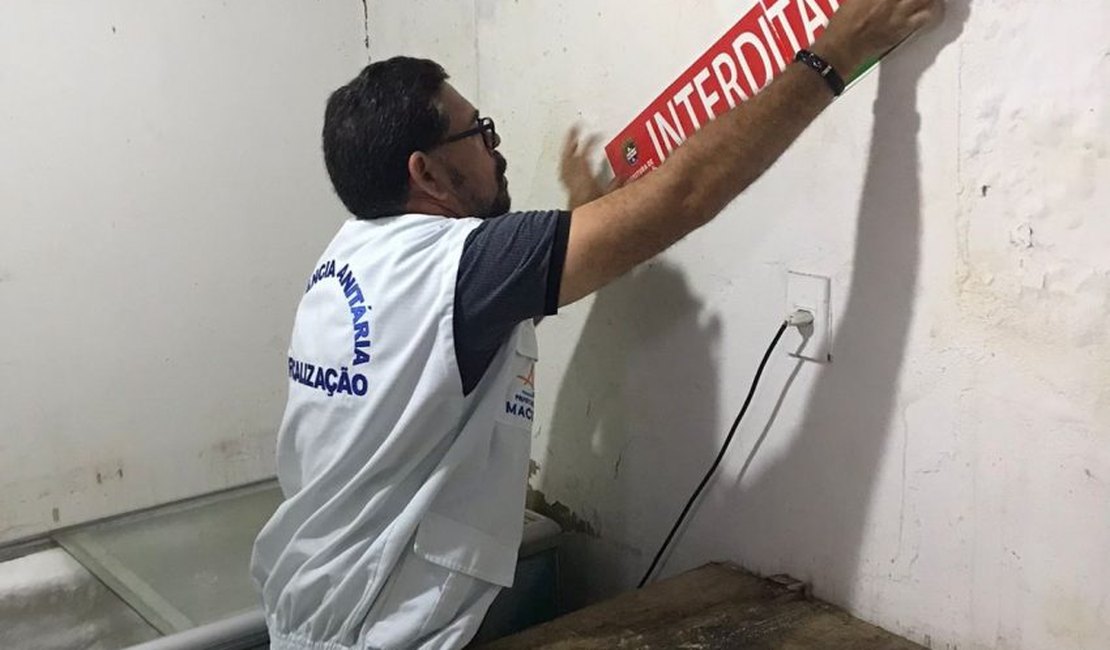 Vigilância Sanitária interdita restaurante na Ponta Verde por funcionamento irregular