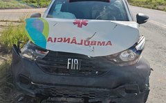 Acidente ocorreu no trevo