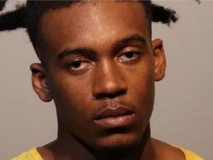 Pai é indiciado após filho de 2 anos matar mãe a tiros durante chamada de Zoom