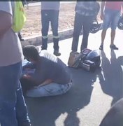 Acidente entre carro e moto deixa mulher ferida na Rota do Mar, em Maceió