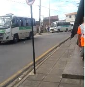 [Vídeo] Motoristas protestam em frente ao Terminal Rodoviário João Paulo II