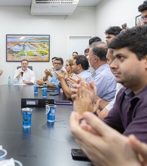 Prefeito Luciano anuncia creche e pavimentação de vias no bairro Zélia Barbosa Rocha