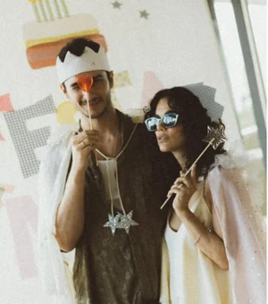 Manu Gavassi compartilha fotos raras do aniversário de 1 ano da filha; veja