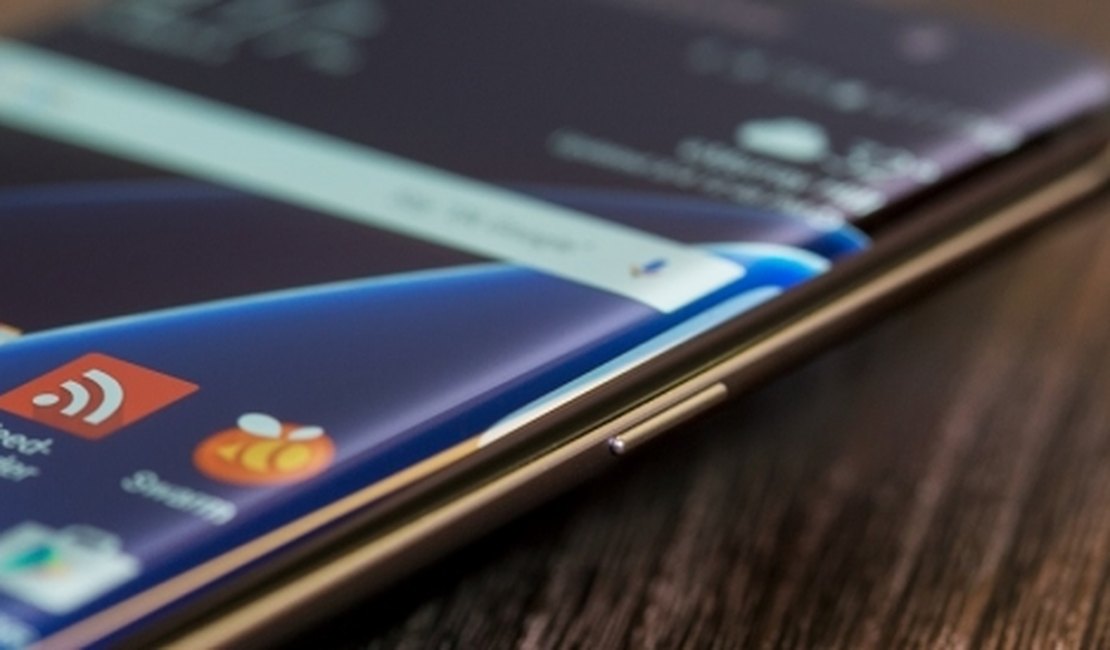 Samsung deve lançar S8 com tela 2,5K e celular com display dobrável em 2017