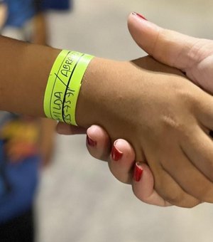Pulseiras de identificação para crianças serão distribuídas durante o Verão Massayó