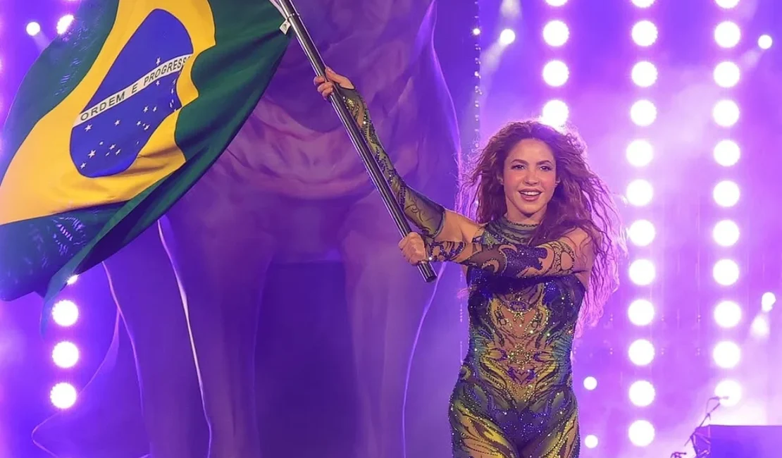 Shakira é criticada por versão de Dai Dai com Léo Santana e Filipe Ret
