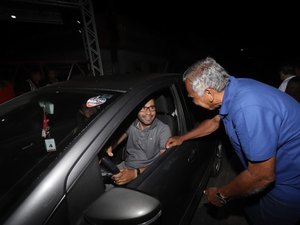 Candidato a prefeito pelo Progressistas, Tarcizo Freire percorre bairros de Arapiraca