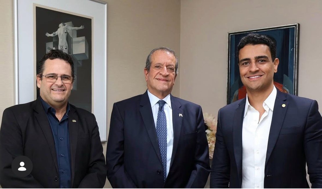 Em Brasília, Valdemar reafirma JHC como peça-chave do PL nas eleições