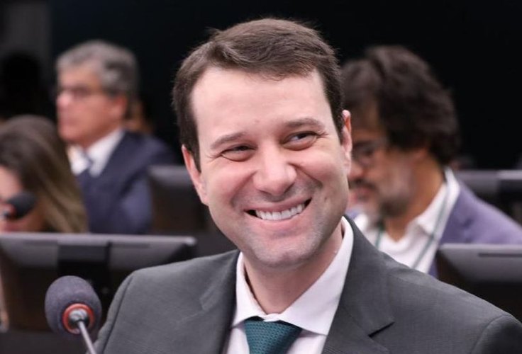 Dos 49 deputados do PP, apenas alagoano votou contra a suspensão do processo de ex-diretor da ABIN