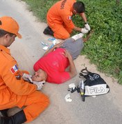 Acidente de trânsito deixa motociclista ferido na AL-101 em Japaratinga