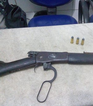 Polícia recupera armas de grosso calibre na parte alta de Maceió