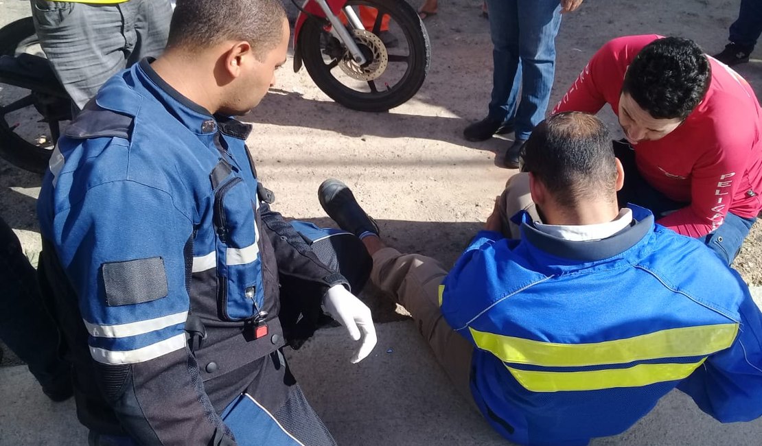 Motociclista passa mal e colide contra poste no bairro Canafístula