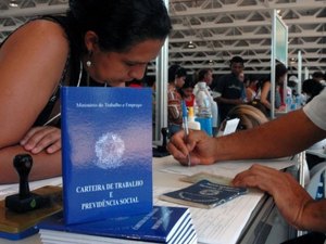 Unidade Móvel vai emitir carteira de trabalho em Arapiraca