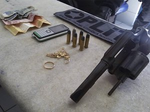 Policiais prendem homem que planejava homicídio em Maceió