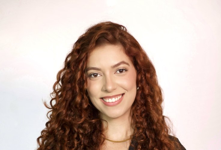 Criatividade, Identidade e Negócio: A Jornada de Sucesso da Publicitária e Influenciadora Mayse Cavalcante