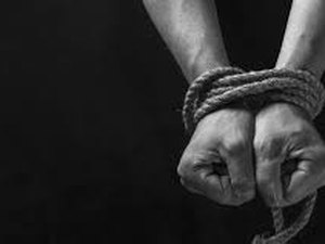 Homem é sequestrado e tem veículo roubado por grupo de criminosos no Tabuleiro 