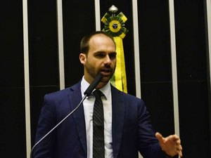 Crise no PSL deixa indicação de Eduardo Bolsonaro em suspenso