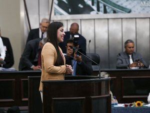 ''Reafirmo o meu compromisso de representar a voz de vocês'', declara Gabi Gonçalves