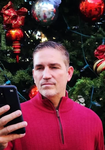 Quem é o ator Jim Caviezel, que vai interpretar Bolsonaro em filme