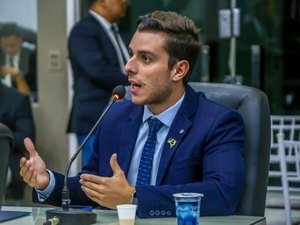 Caio Bebeto ganha espaço e assume cargos estratégicos na Câmara Municipal