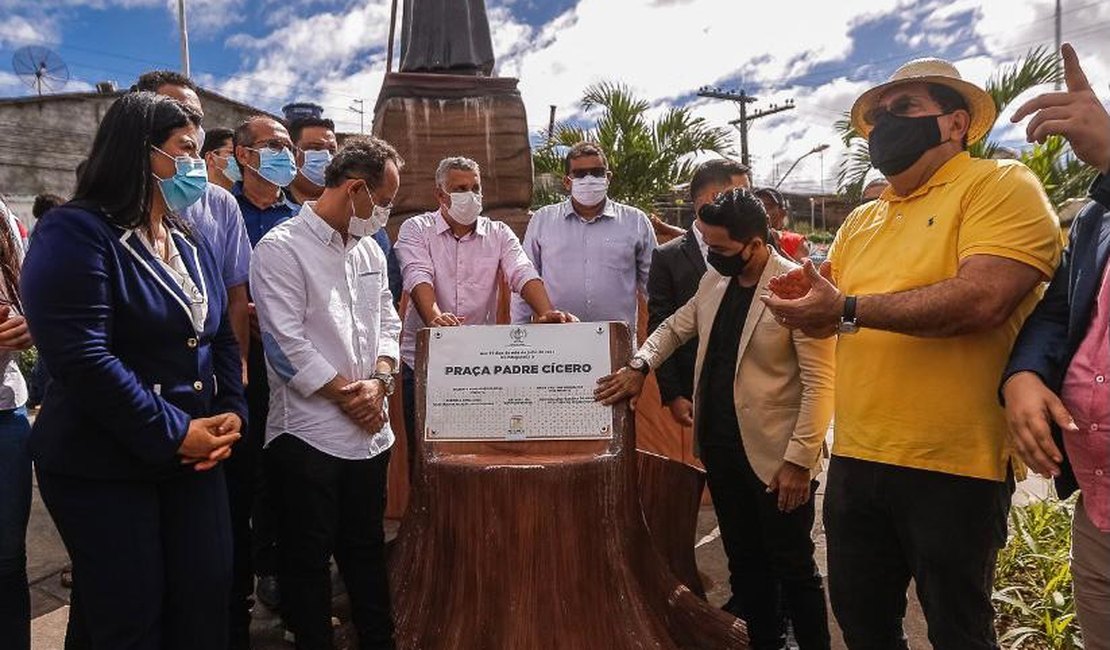 Após reforma, praça de Rio Largo se torna cartão postal da cidade