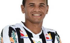 Tiago Souza , ex-ASA está no Tiradentes (CE)