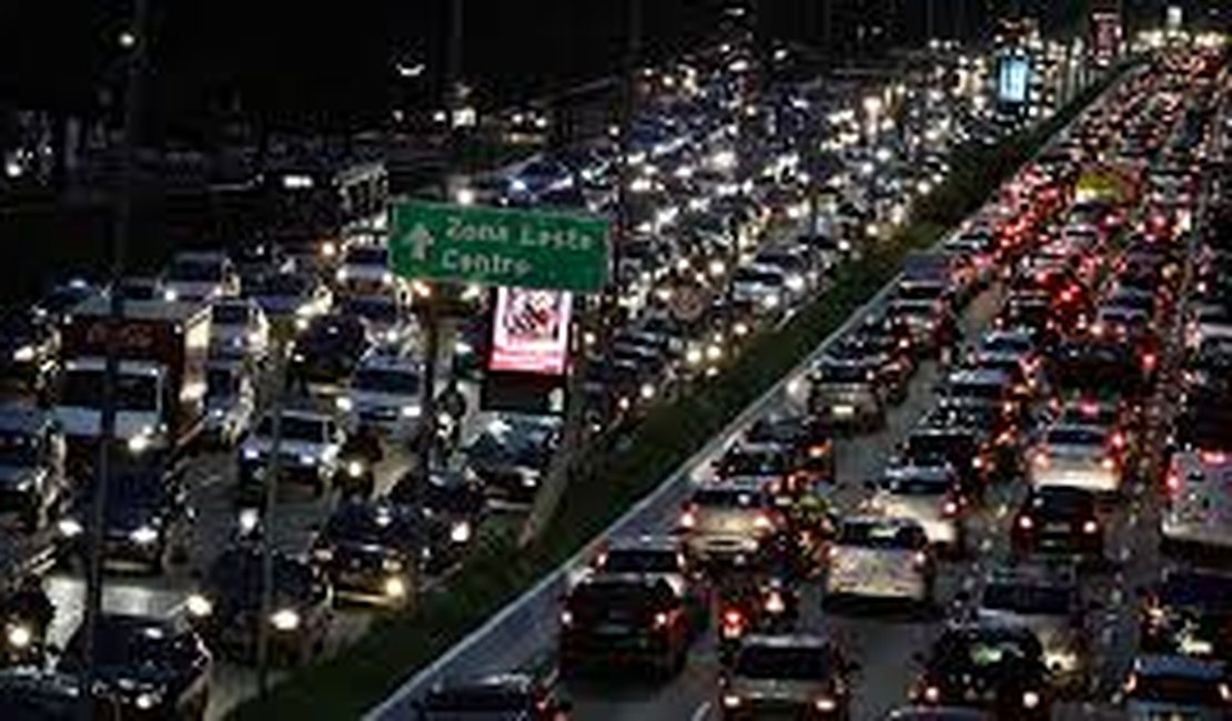 Brasil perde R$ 267 bi por ano com congestionamentos