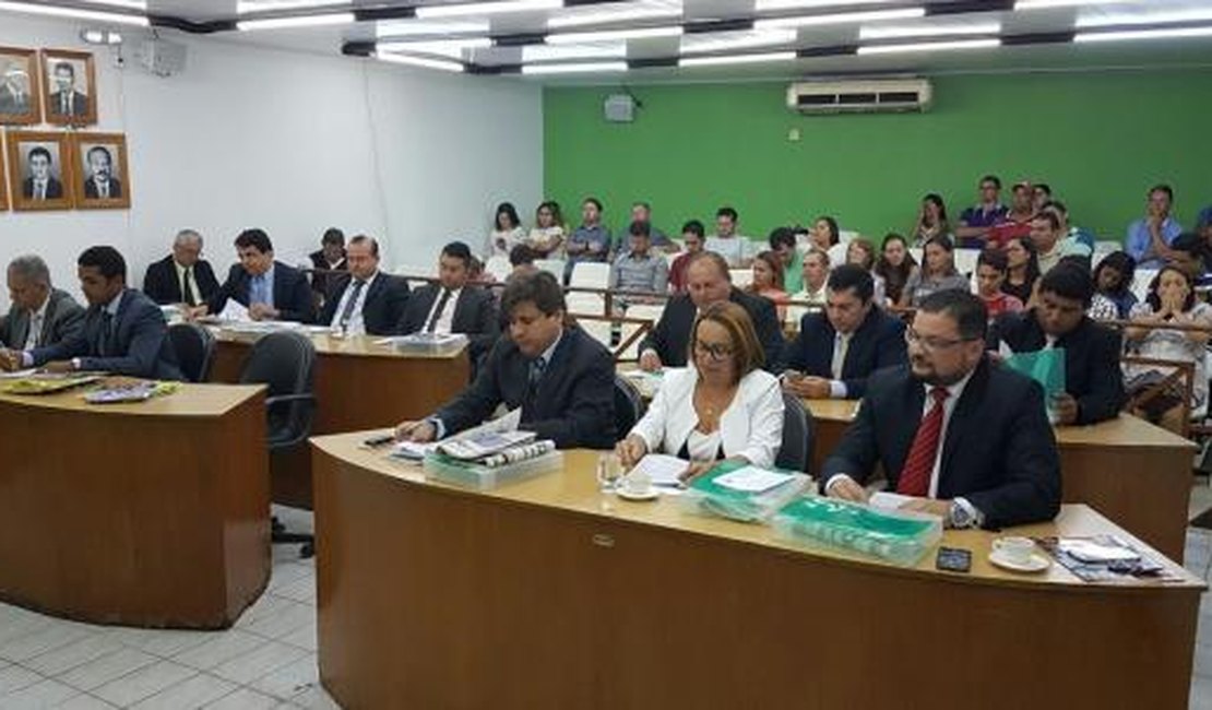 Vereadores decidem antecipar eleição da Mesa Diretora em Arapiraca