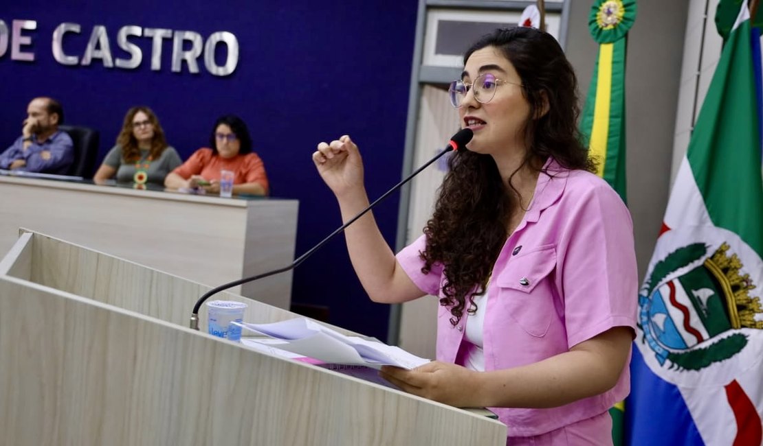 Teca Nelma vota contra novo pedido de empréstimo da Prefeitura e cobra transparência sobre uso de recursos
