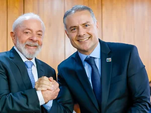 Renan Filho cumpre agenda em Maceió e acompanha cerimônia do Minha Casa, Minha Vida com Lula