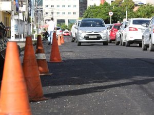 Prefeitura finaliza recapeamento em ruas na Jatiúca