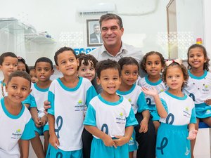 Prefeitura de Maragogi inicia entrega do novo fardamento escolar nas creches