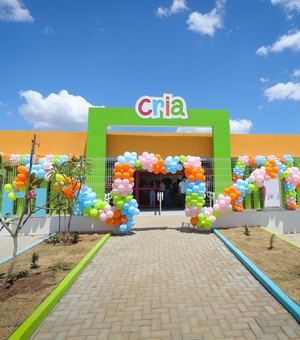 Governo entrega creche e ginásio e autoriza nova escola em Poço das Trincheiras