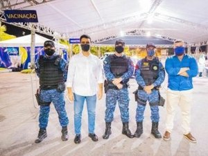 Guardas Municipais fazem a segurança no Corujão da Vacinação