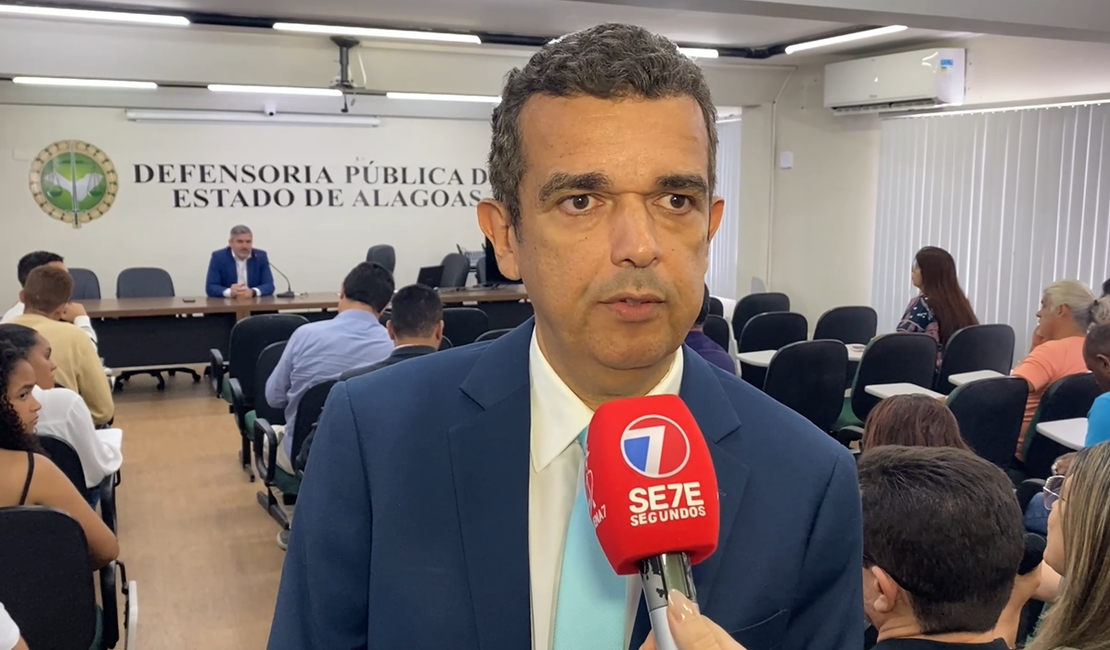 [Vídeo] Defensoria Pública tenta preservar matrículas de 158 alunos da Uncisal