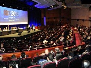 Médicos do HGE participam de congresso internacional de cirurgias endovasculares